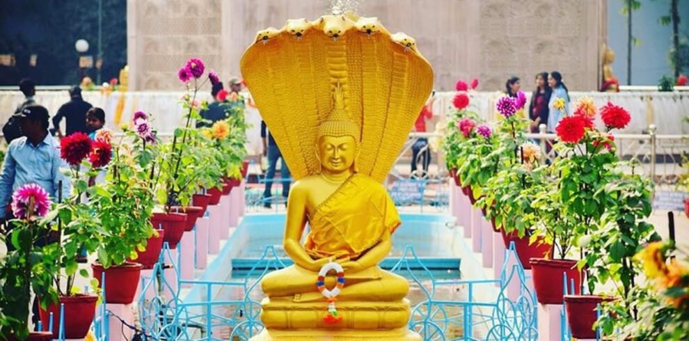 spiritual and buddhist varanasi tour packages sarnath temple ganga aarti