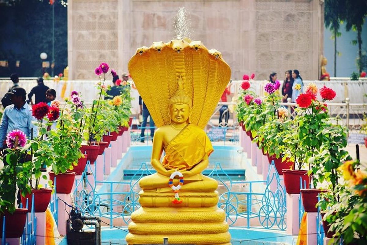 spiritual and buddhist varanasi tour packages sarnath temple ganga aarti