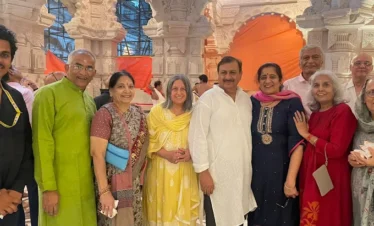 Guests at Ganga Aarti in Varanasi with Trip2Kashi