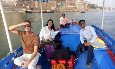 Happy customers at Kashi Vishwanath Temple tour